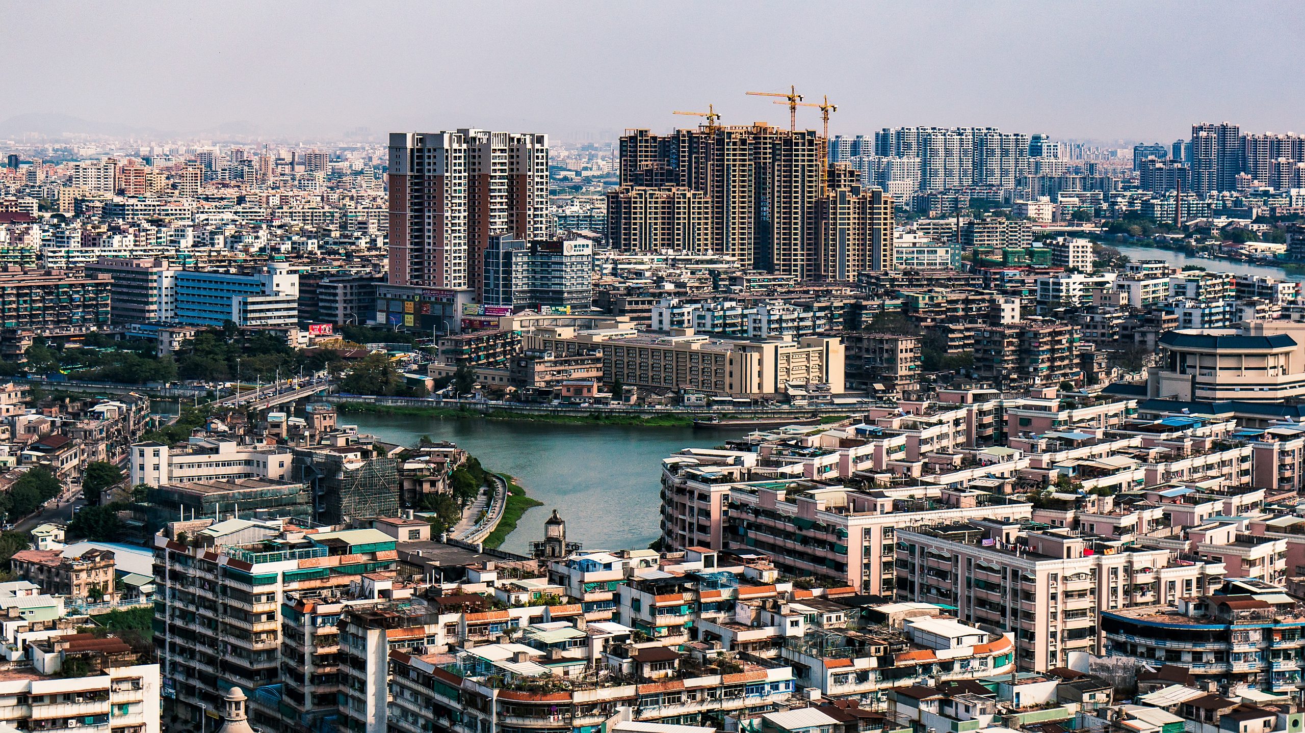 Dubious Urbanism: Urban Fabric & Architectural Landscape in Peri-urbanized Shantou, Guangdong